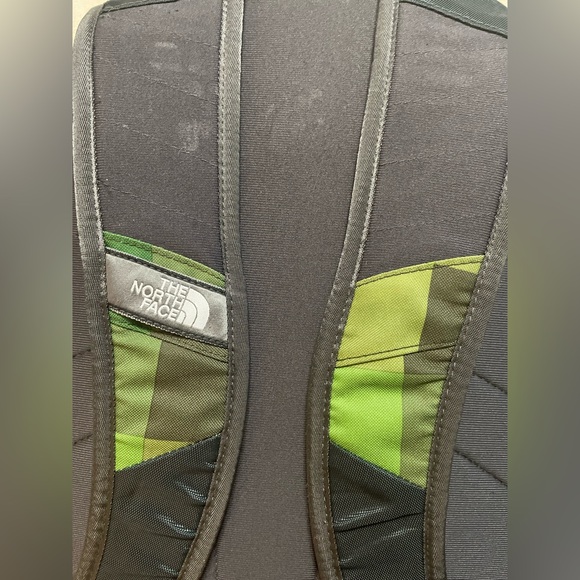 The North Face Vault Backpack - Picture 9 of 9